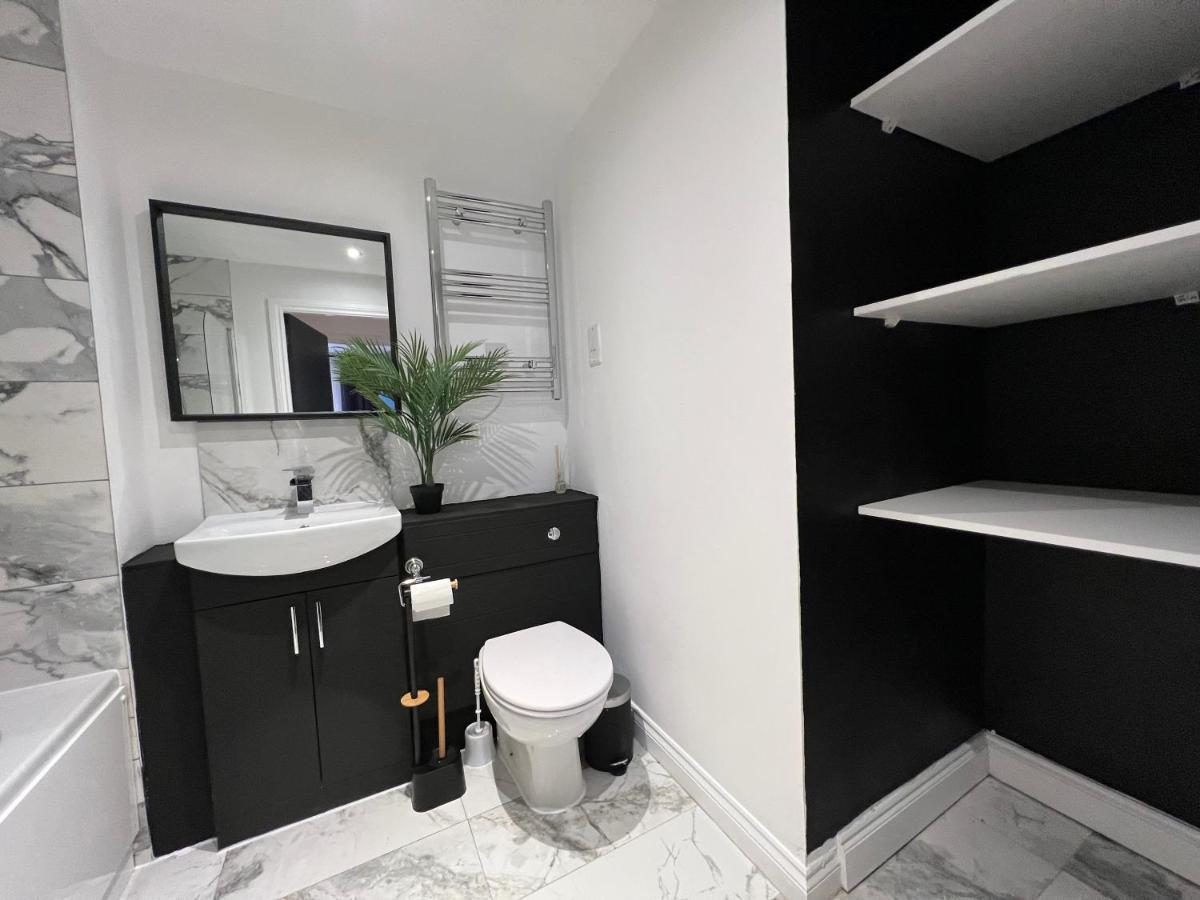 Modern 2 Bedroom Aesthetic Apt Mánchester Exterior foto